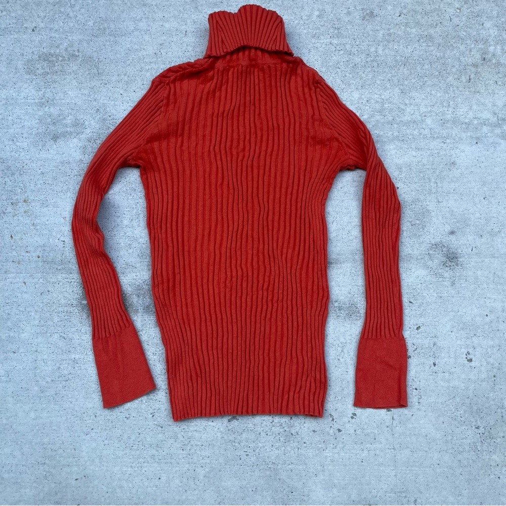 Ost Scarlet Ribbed Long Sleeve Top View 2